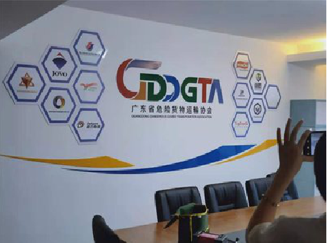 龙南公司走廊文化墙如何设计布置？